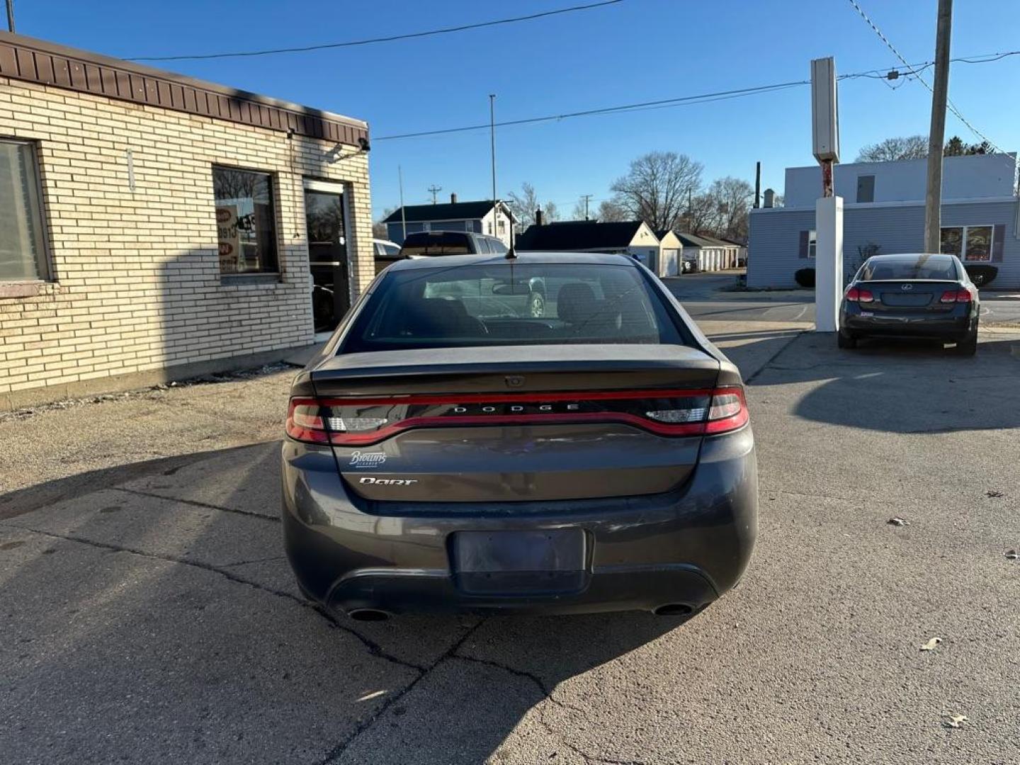 2016 GRAY DODGE DART SXT (1C3CDFBB3GD) with an 2.4L engine, 6-Speed Manual transmission, located at 1708 Broadway, Rockford, IL, 61104, (815) 397-5010, 42.252522, -89.069359 - Photo#5