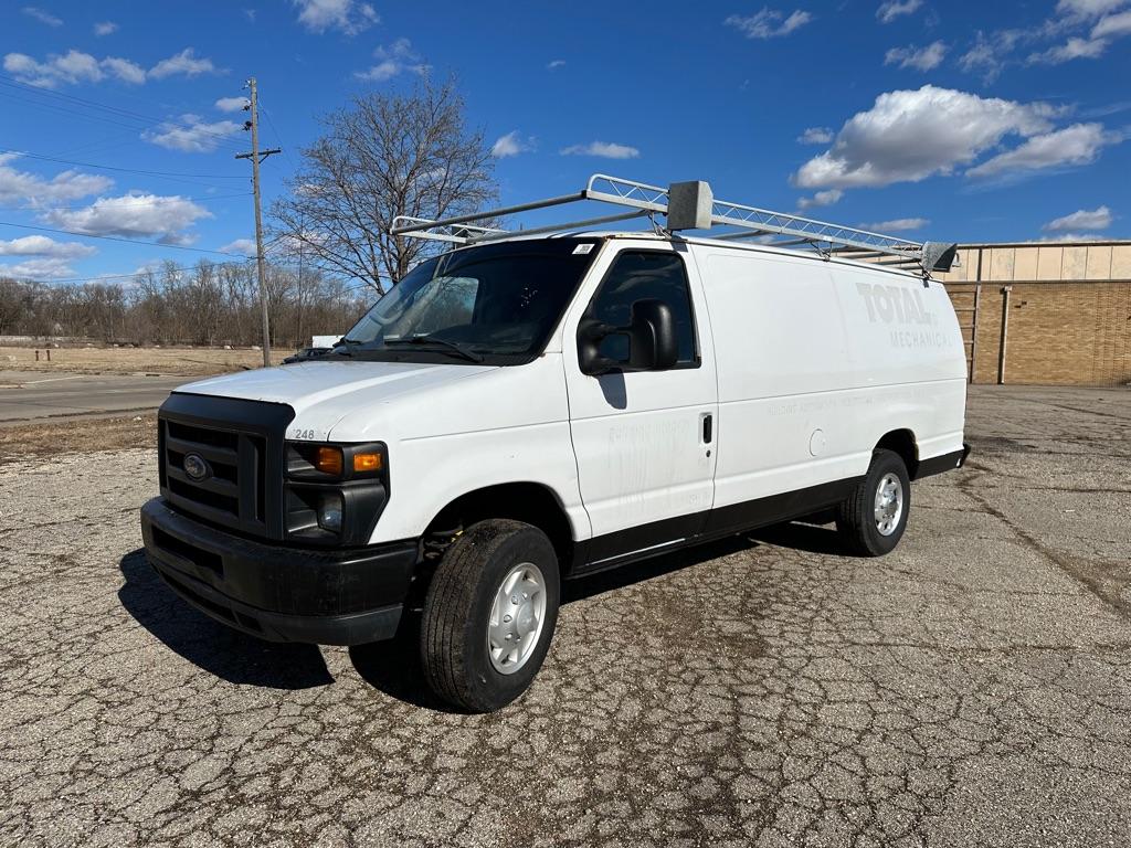 photo of 2013 FORD ECONOLINE E350 SUPER DUTY VAN