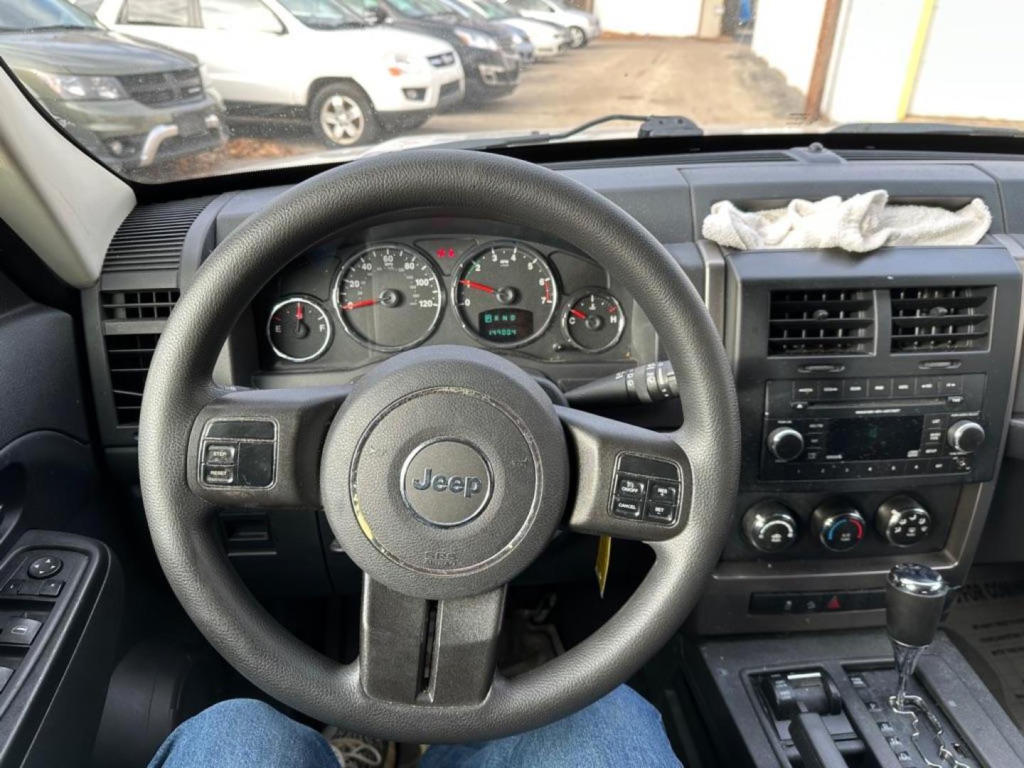 2012 SILVER JEEP LIBERTY SPORT (1C4PJMAK0CW) with an 3.7L engine, Automatic transmission, located at 1708 Broadway, Rockford, IL, 61104, (815) 397-5010, 42.252522, -89.069359 - Photo#10