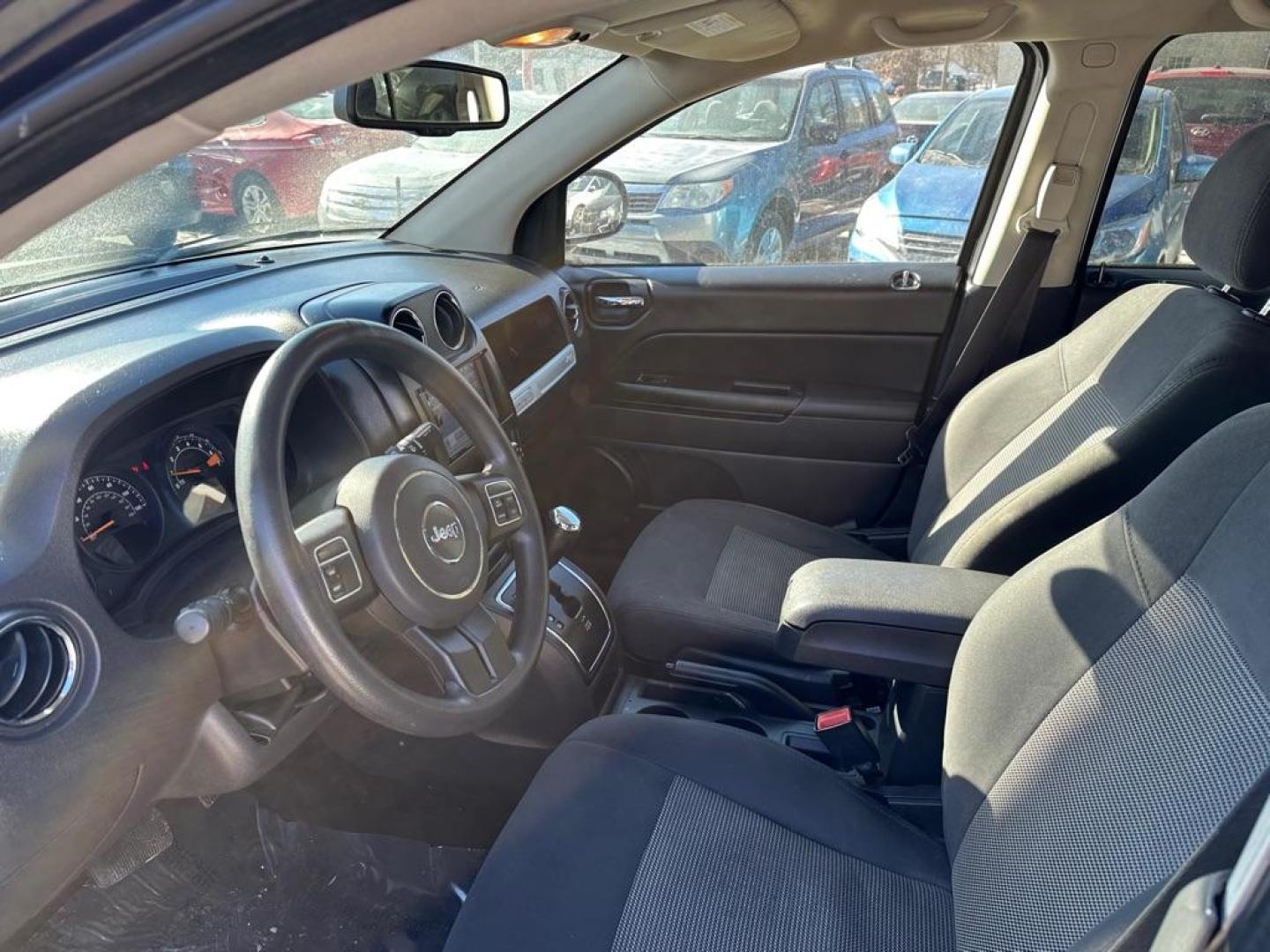 2016 BLUE JEEP COMPASS SPORT (1C4NJCBA6GD) with an 2.0L engine, Continuously Variable transmission, located at 1708 Broadway, Rockford, IL, 61104, (815) 397-5010, 42.252522, -89.069359 - Photo#6