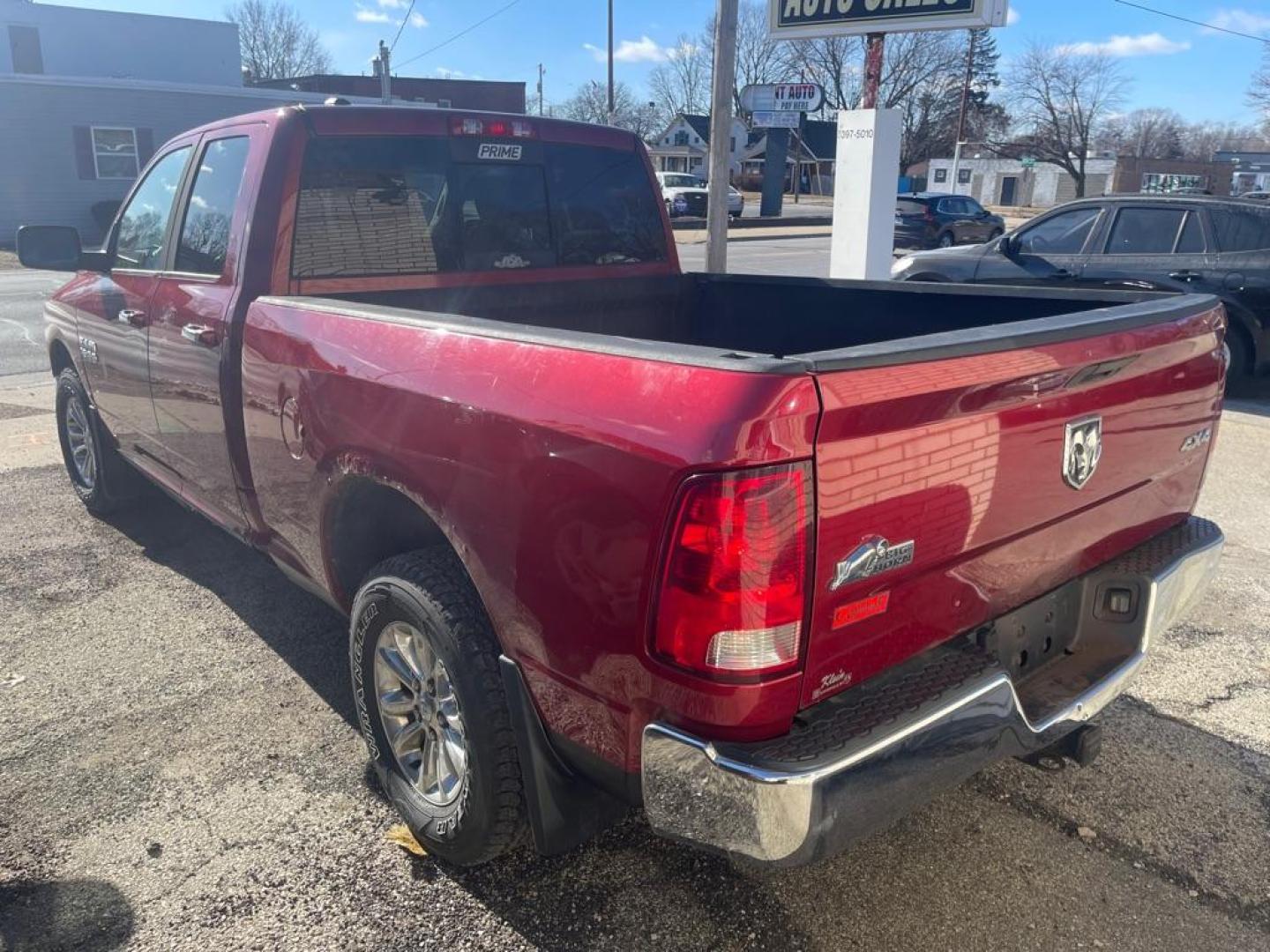 2013 RED RAM 1500 SLT (1C6RR7GG4DS) with an 3.6L engine, Automatic transmission, located at 1708 Broadway, Rockford, IL, 61104, (815) 397-5010, 42.252522, -89.069359 - Photo#3