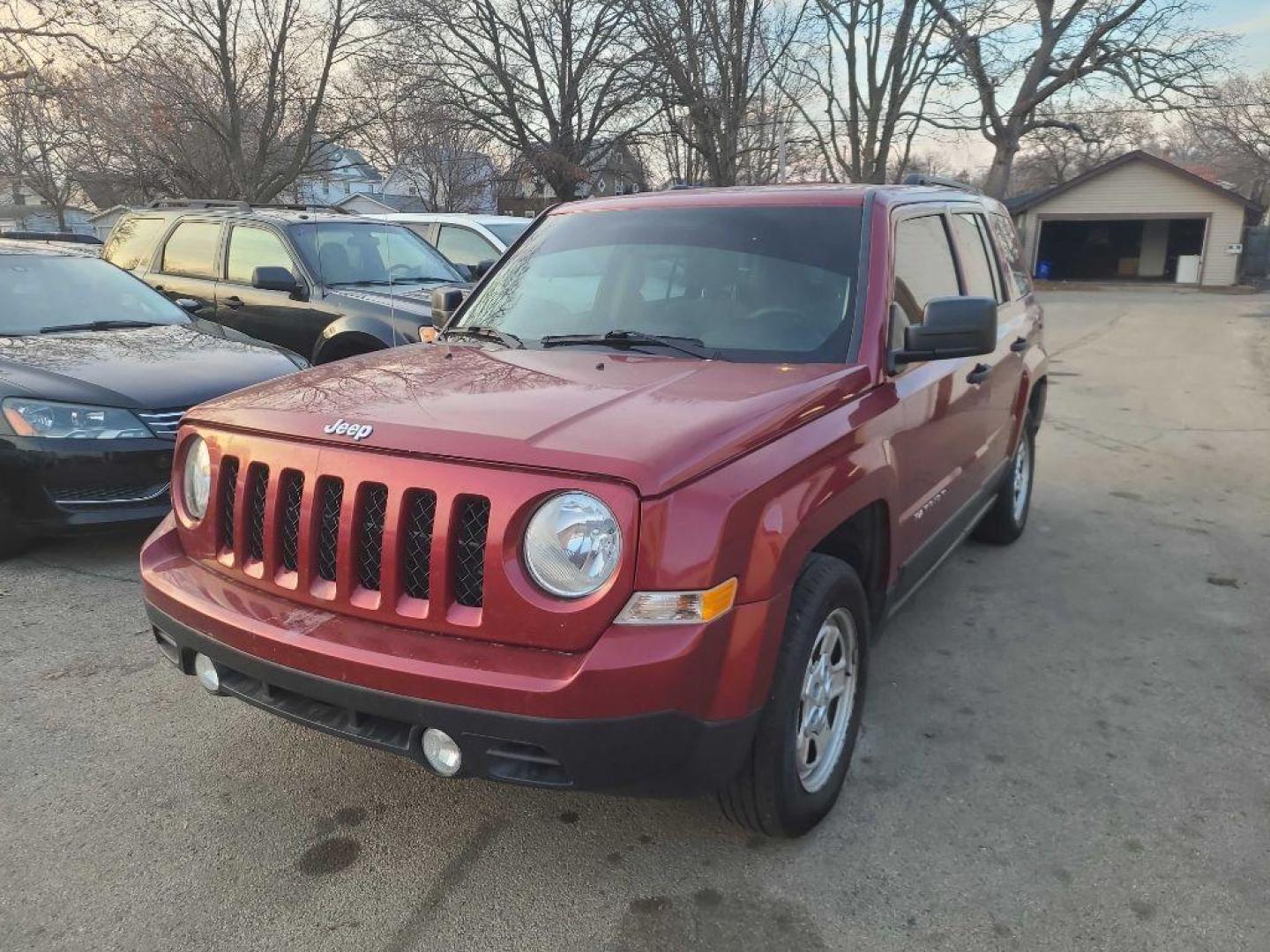 2017 RED JEEP PATRIOT SPORT (1C4NJPBA8HD) with an 2.0L engine, Continuously Variable transmission, located at 1708 Broadway, Rockford, IL, 61104, (815) 397-5010, 42.252522, -89.069359 - Photo#8