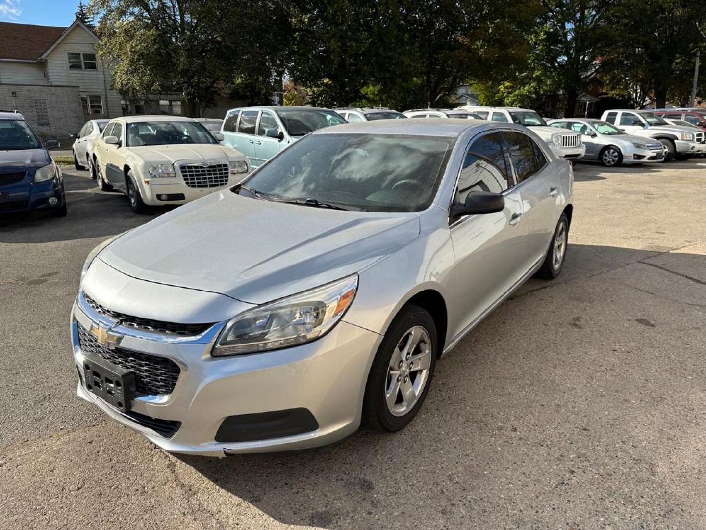 2016 SILVER CHEVROLET MALIBU LIMITED LS (1G11B5SA6GF) with an 2.5L engine, Automatic transmission, located at 1708 Broadway, Rockford, IL, 61104, (815) 397-5010, 42.252522, -89.069359 - Photo#0