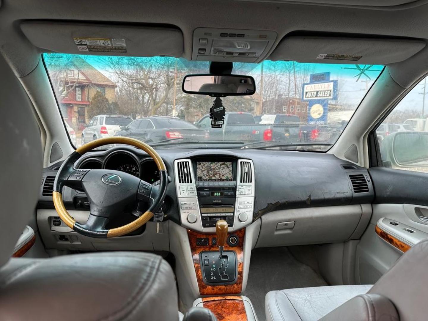 2008 GRAY LEXUS RX 350 (2T2GK31U98C) with an 3.5L engine, Automatic transmission, located at 1708 Broadway, Rockford, IL, 61104, (815) 397-5010, 42.252522, -89.069359 - Photo#5