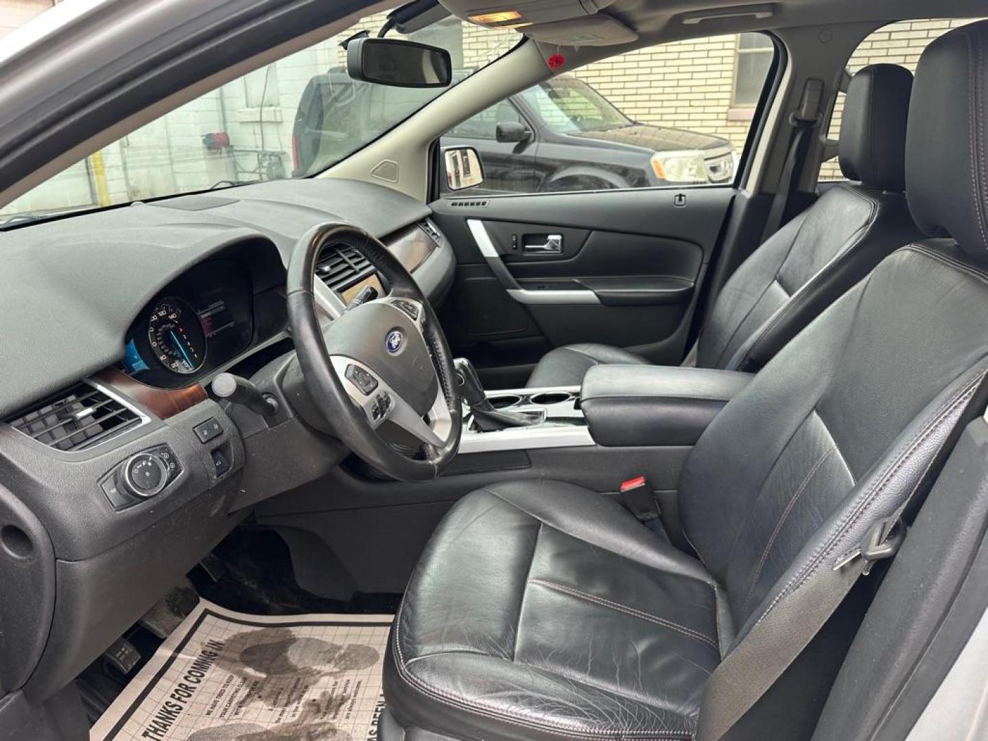 2011 SILVER FORD EDGE LIMITED (2FMDK4KC8BB) with an 3.5L engine, Automatic transmission, located at 1708 Broadway, Rockford, IL, 61104, (815) 397-5010, 42.252522, -89.069359 - Photo#6